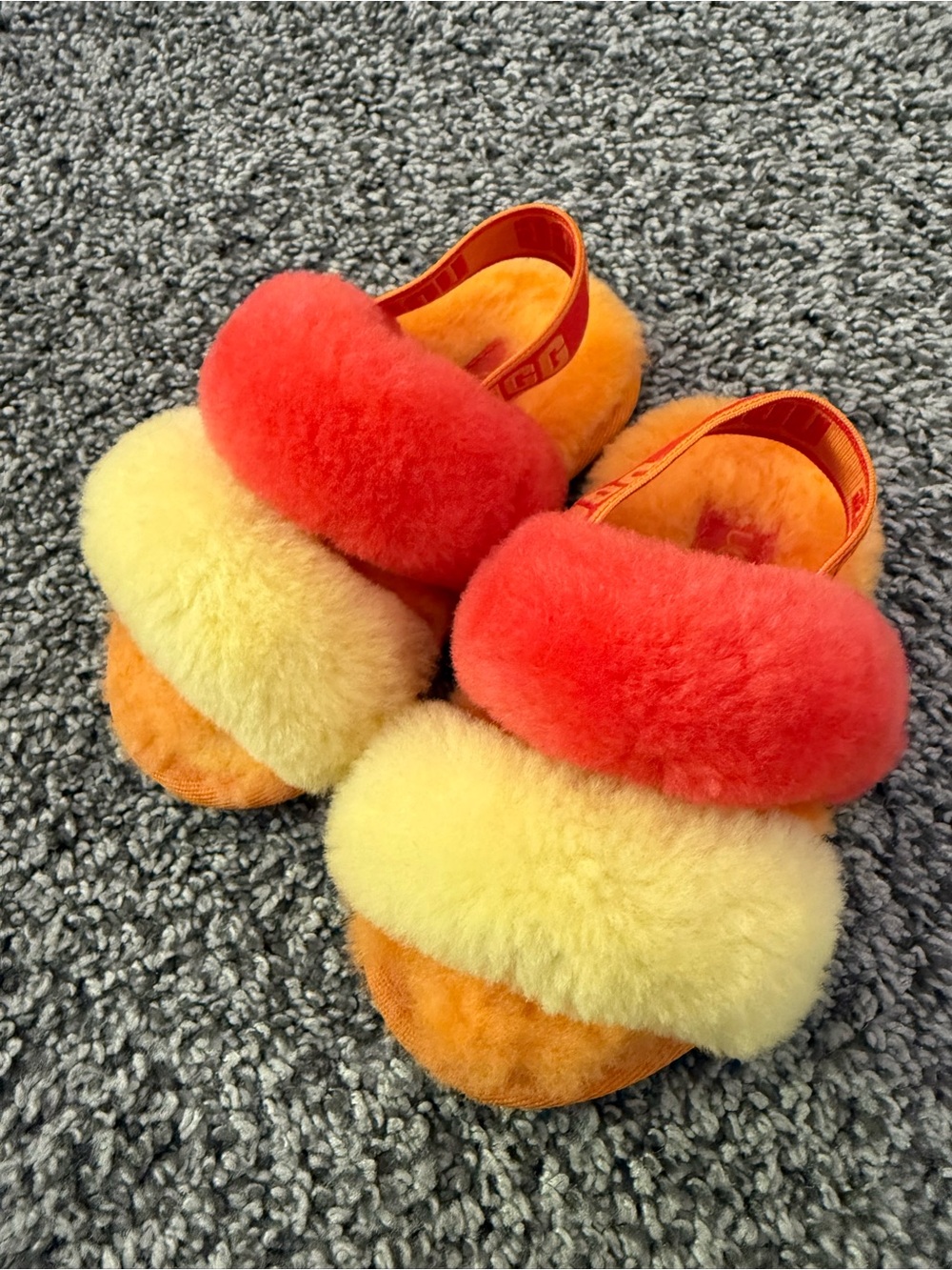 Ugg fluff yeah slide toddler size 7